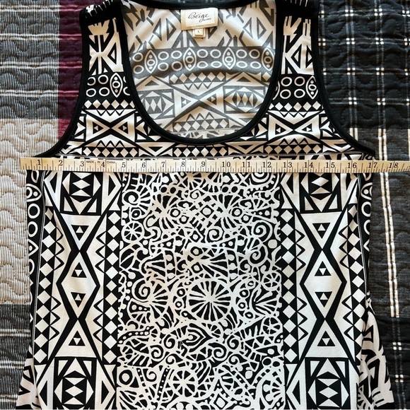 Beige By Eci Size Large - Picture 2 of 9